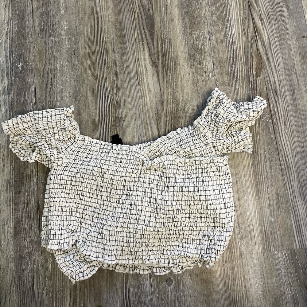 Crop Top Off Shoulder